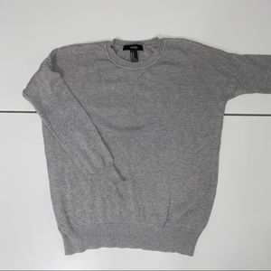 FOREVER 21 GREY LONG SLEEVE SWEATER